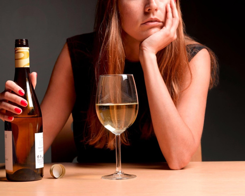 Анонимное лечение женского алкоголизма в Сланцах